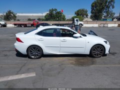 Lexus IS300 F Sport 2018 3