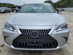 Lexus ES350 2024 1