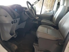 Ford Transit 150 Van 2018 6