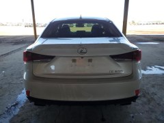 Lexus IS300 2020 4