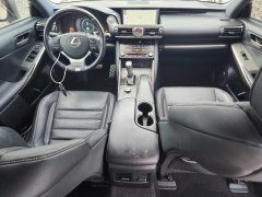 Lexus IS200t F Sport 2017 8